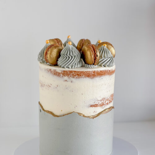 Semi-naked faultline cake
